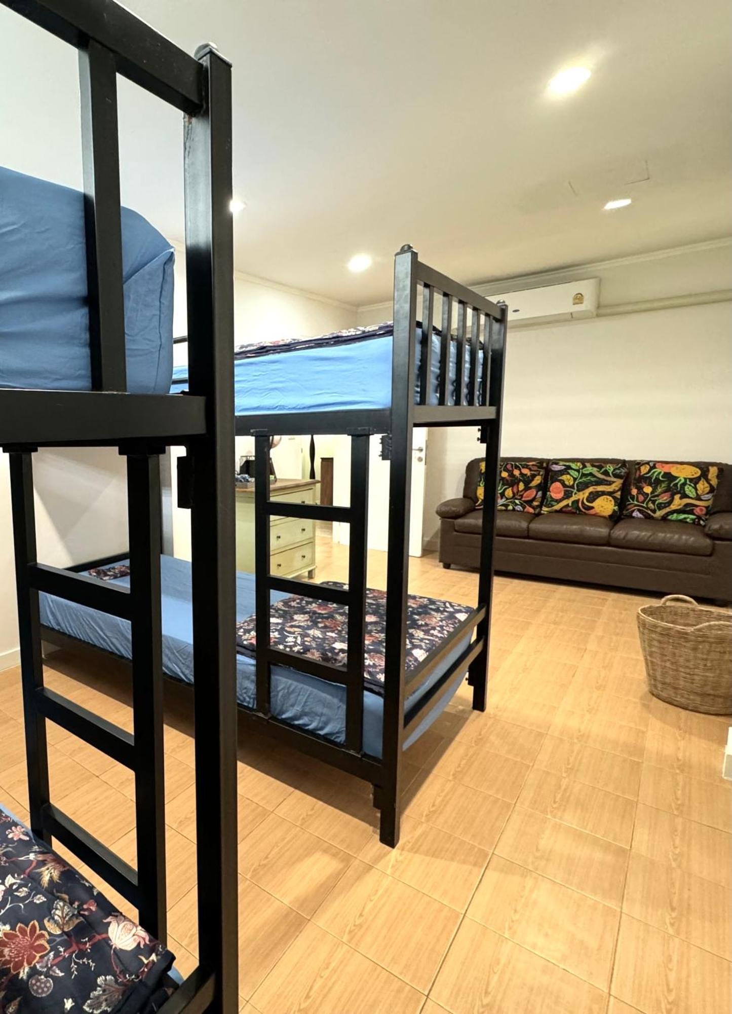 Khách sạn Em Sukhumvit - Near Terminal 21, Em District Malls, Bts And Mrt Lines Bangkok